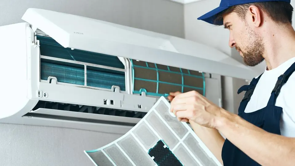 Avoid Costly Mistakes: Signs You Need an AC Replacement ASAP